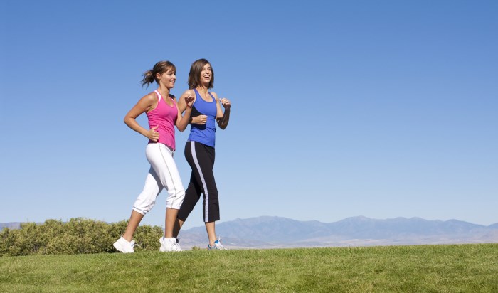 Các bài tập thể dục buổi sáng để giảm cân tại nhà. Dành cho người mới bắt đầu trên 40, 50. Video